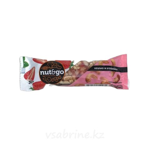 Шоколадный батончик Nut&Go со вкусом кешью и клубники 36 гр