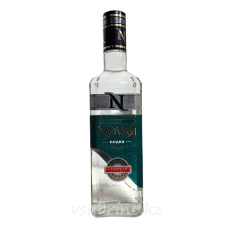 Водка Novaya Golden Green 40% 0.7л
