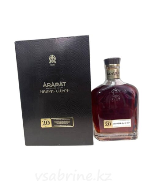Коньяк Армянский Арарат 40% 0.5л