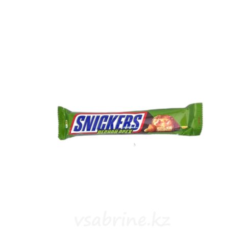Шоколадный батончик Snickers лесной орех 81 гр